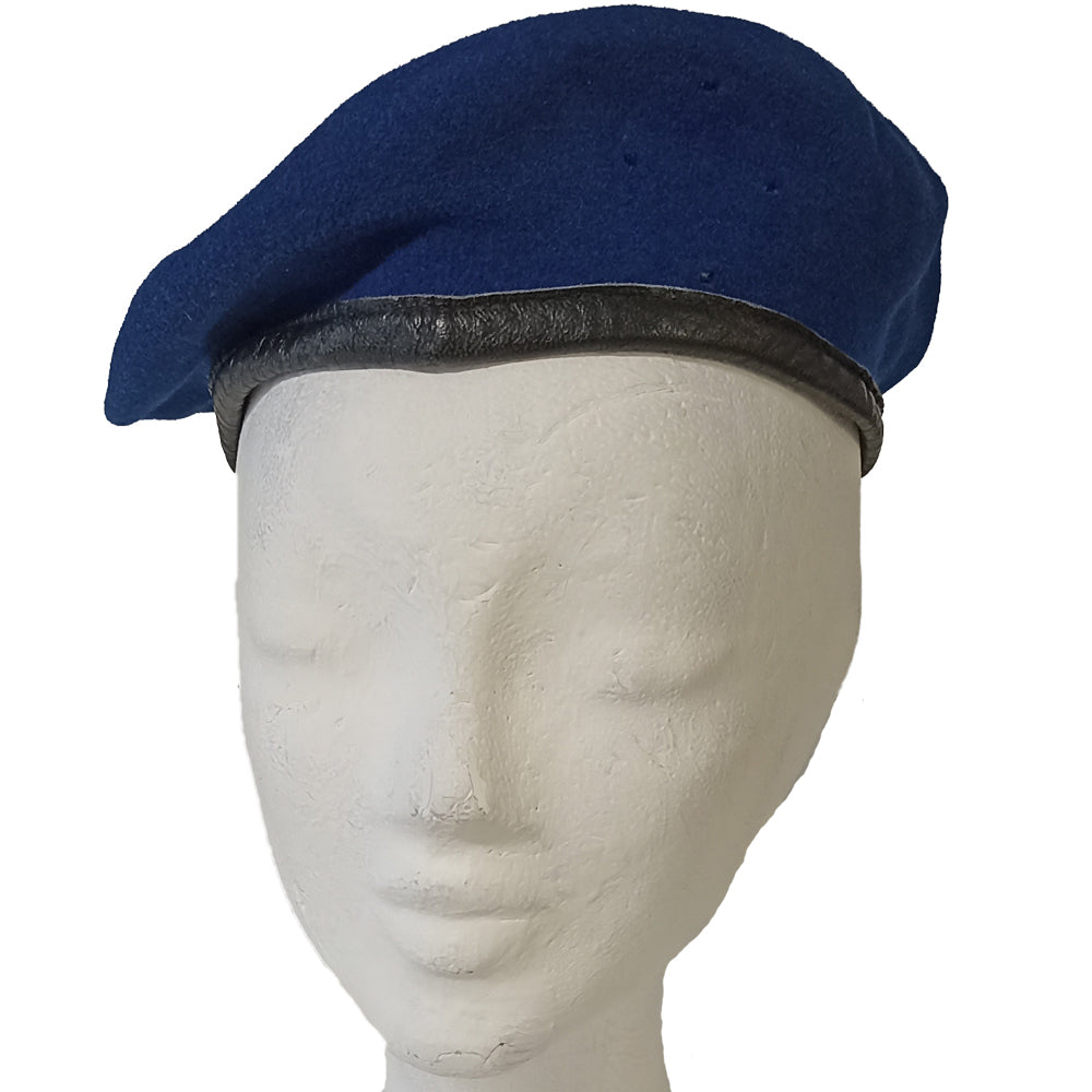 Bundeswehr Bartett in Blau gebraucht